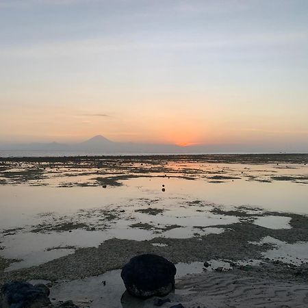 Gili Davidoff Skyline Hotel Gili Trawangan Buitenkant foto
