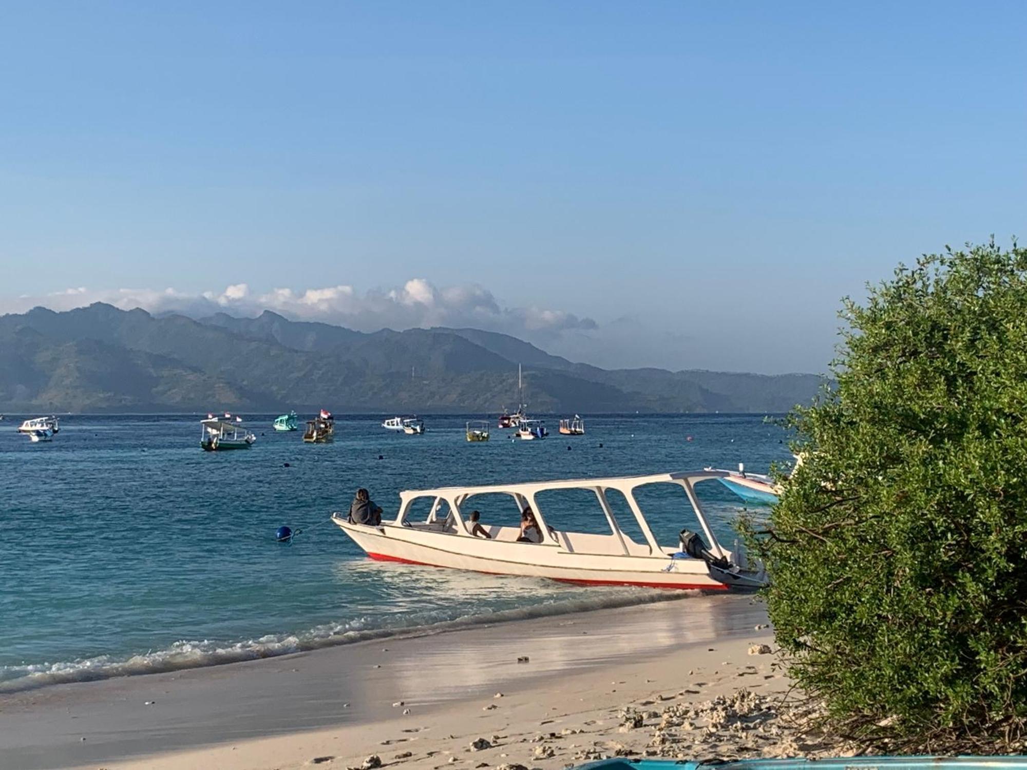 Gili Davidoff Skyline Hotel Gili Trawangan Buitenkant foto