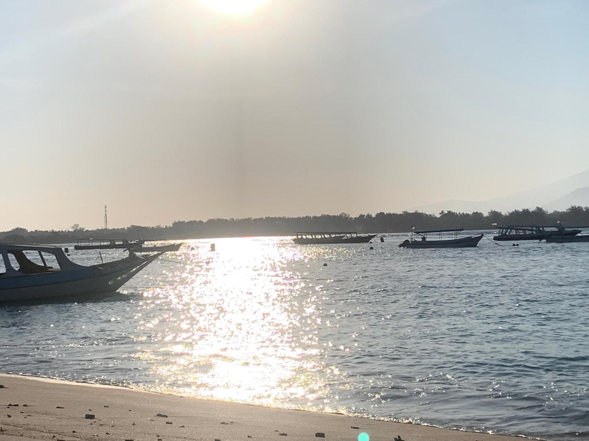 Gili Davidoff Skyline Hotel Gili Trawangan Buitenkant foto